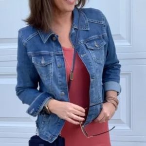 New Look | Stretchy Denim Jacket Size M with removable strawberry 🍓 pin
